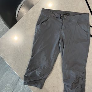 Prana Gray Capri Pants, Size 6, EUC